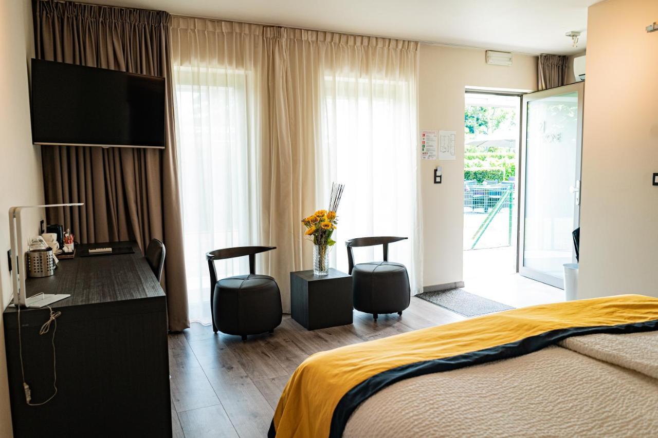 Abalona Hotel & Apartments Dendermonde Luaran gambar